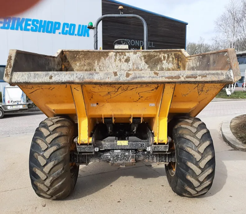 9T Straight Tip JCB Dumper 2017
